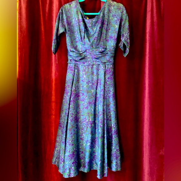 R&K Dresses & Skirts - R&K Originals Blue print dress.